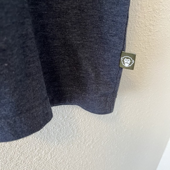 Howler Brothers T-Shirt Men's Medium Jellyfish Graphic Lightweight Navy Blue - Picture 4 of 12